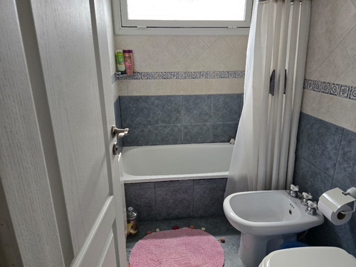 Venta St Thomas Norte 3 Plantas, Quincho, Piscina Climatizada, 390 Mts.