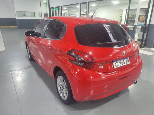 Peugeot 208 1.6 Allure