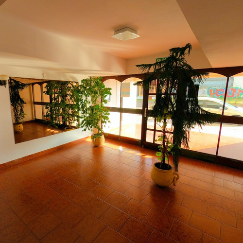 Imagen 21 de 21 de ¿soñas Con Una Vista Directa Al Mar? Este Departamento 1 Ambiente, Con Cochera Es Para Vos! Oportunidad. Oferta.