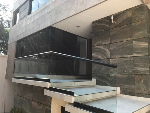 Imagen 6 de 14 de Residencia Seminueva De Vanguardia Jardines En La Montaña