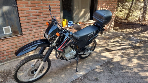 Imagen 21 de 25 de Moto Honda Tornado Xr 250 2016 7300 Km Impecable Original !!