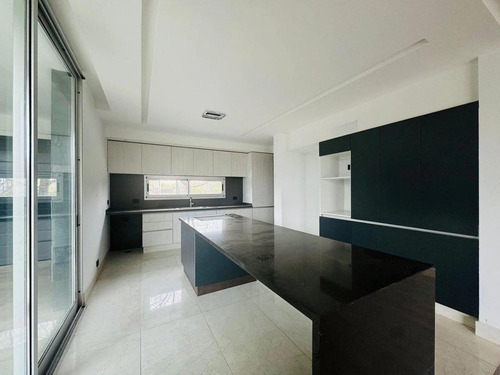 Venta| Departamento 3dorm -patio- Cochera Jardin Claret Summum Zona Norte