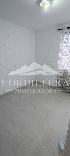 Acogedora Propiedad Ubicada En Tepas Uno Poniente