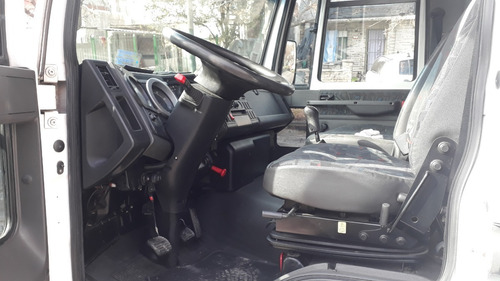 Ford Cargo 712 Semitermico