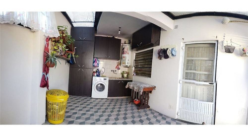 Venta 4 Ambientes Con Pileta Y Cochera San Justo