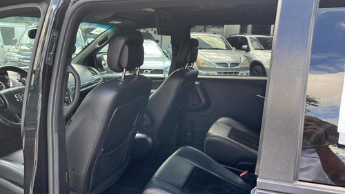 Imagen 7 de 15 de Dodge Grand Caravan Americana