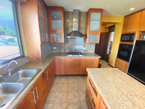Ls Vende Pent House Urb Miranda
