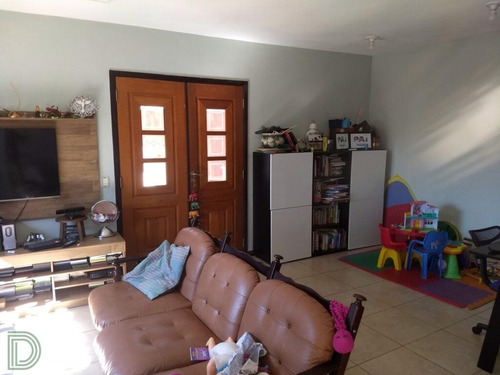 Imagem 5 de 15 de Excelente Sobrado De 2 Suítes, Sala Três Ambiente - Di26873