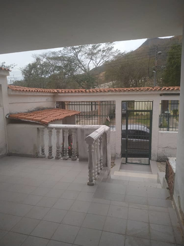 Imagen 6 de 14 de Cristian Guedez 04244576698 / Lomas De La Esmeralda