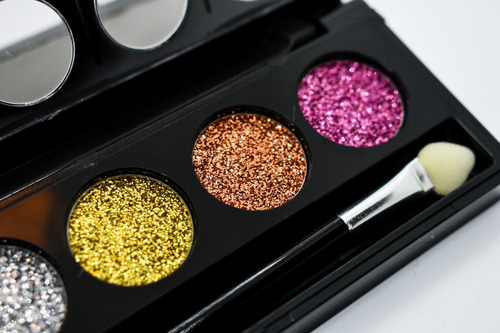 Imagen 7 de 9 de Maquillaje Glitter Quinteto Compacto De Glitter Xulu Z133
