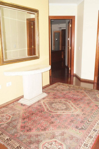 Casa À Venda Na Rua Aurélio Arrobas Martins, Interlagos, São Paulo - Sp - Liv-5904