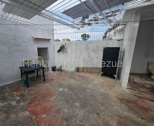 Ana Torres. Terreno En Casa En Venta 2517467 En San Bernardino