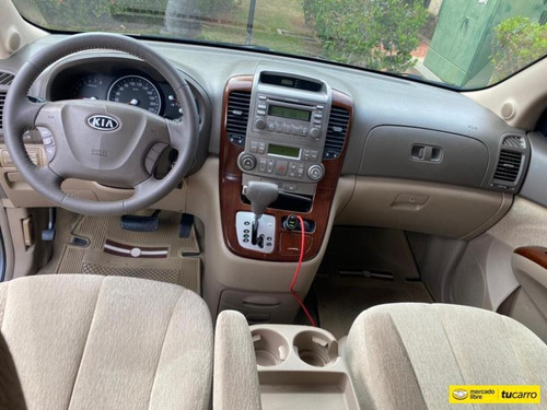 Kia Sedona Automática