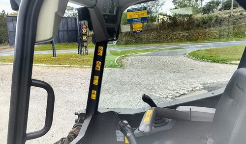 Imagem 9 de 12 de Minicarregadeira Volvo Mc85c Bobcat 2015 Apenas 1.100horas