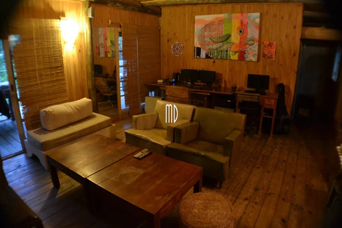 Oportunidad! Casa En Amplio Terreno De 1800 M2.ref :6680