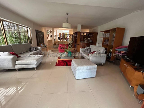 Naudy Escalona Asesor Inmobiliario De Rentahouse Venden Espectacular Casa En Urb. El Pedregal Barquisimeto Con Una Hermosa Vista Panoramica