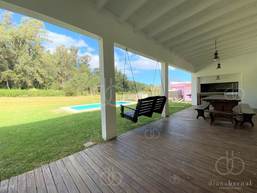 Imagen 18 de 26 de Moderna Casa Con Piscina En Barrio Privado Verde Mora, Punta Del Este