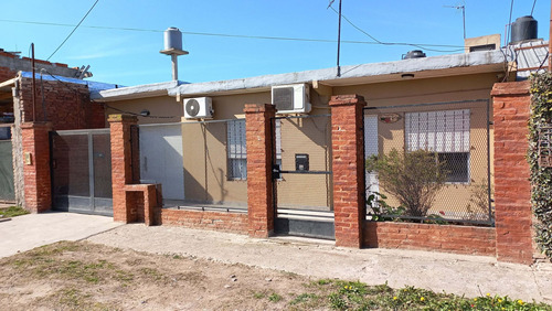 Casa Venta Barrio El Tala Ezeiza Garage Parque