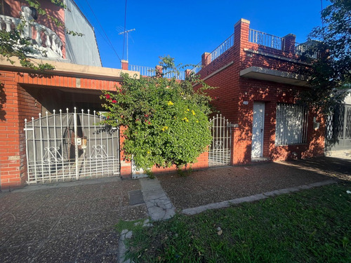 Venta Casa 4 Ambientes En Moron Apta Credito