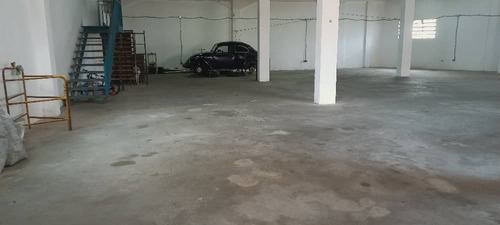 Local En Alquiler El Junquito Km 8 Suroeste,411m², Urb. Cerrada, Np