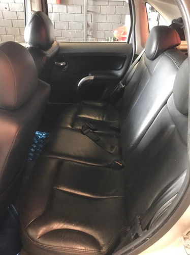 Imagem 10 de 10 de Citroen C3 Exclusive 1.4 Flex 2010