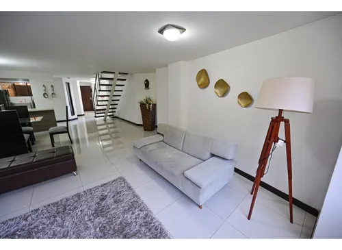 Venta De Apartamento De 153mts2 Centenario, Oeste De Cali, 9372.