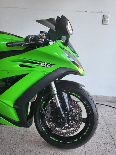 Imagen 3 de 15 de Zx 10 R Pista Zx10r Excelente Recibo Inferior Tuamoto