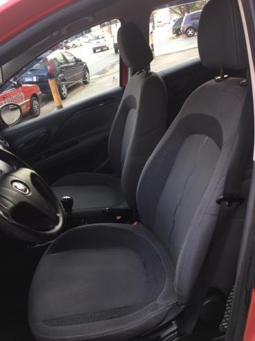 Fiat Punto Attractive 1.4 Completo 2014