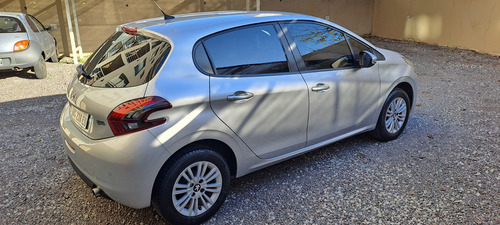 Peugeot 208 1.6 Allure