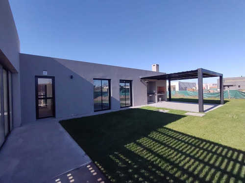 Imagen 17 de 18 de Antonini Modet - Casa En Venta En San Ramon - Pilar Del Este