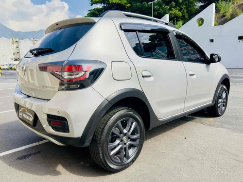 Renault Sandero 1.6 16V SCE FLEX STEPWAY INTENSE X-TRONIC