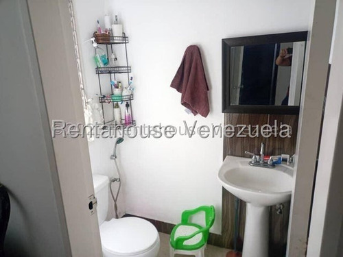 En Venta Apartamento En El Llanito 25-14677 Le