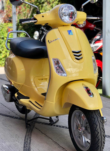 Imagen 2 de 8 de Vespa 150cc Edición México