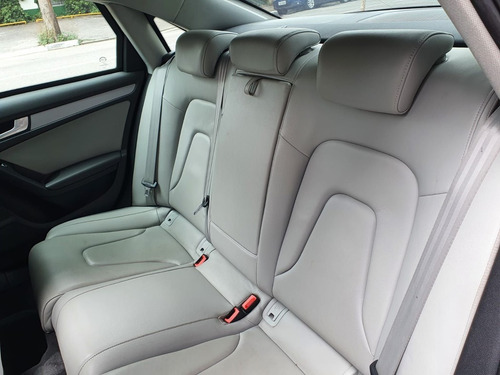 Imagem 10 de 15 de Audi A4 2.0 Tfsi Ambiente 183cv 2013