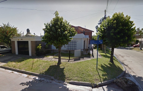 Imagen 4 de 10 de Casa En Venta, Castelar Norte, 4 Ambientes Americana
