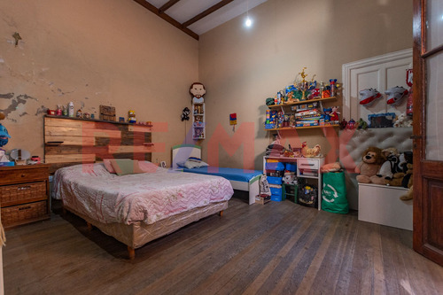 Venta Casa Cochera Terraza Patio Mataderos