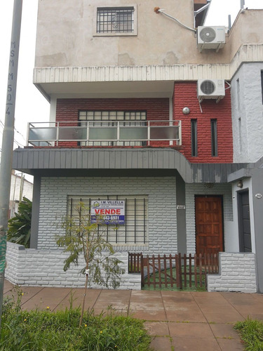 Casa En Venta En Villa Ballester