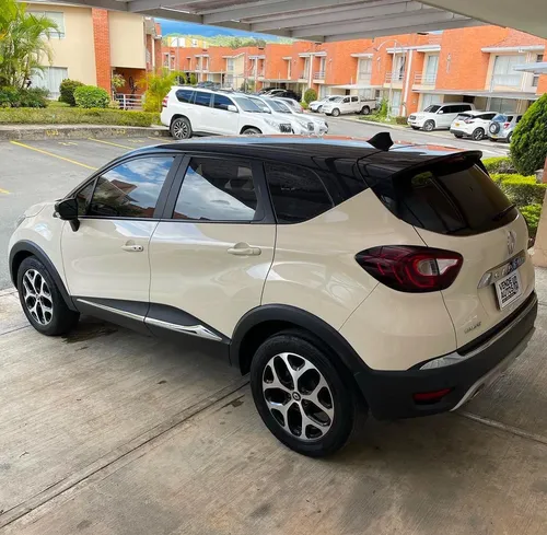Renault Captur 2.0 Intens Automática