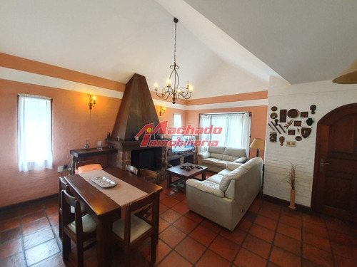 Casa En Venta, Pinares, Punta Del Este- Ref: 6275