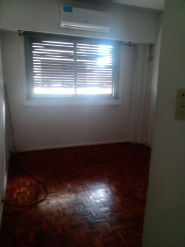 Dos Ambientes A Nuevo Gascón 521 Se Aceptan Mascotas