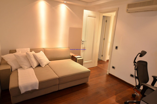 Imagem 25 de 30 de Apartamento 280m², 03 Dormitórios (sendo Suítes), 04 Banheiros E 04 Vagas Na Garagem. Condomínio Com Portaria, Segurança 24hrs, Piscina. - 21080307 - 69919826