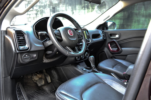 Imagem 6 de 14 de Fiat Toro Freedom 1.8 At6 4x2 (flex)