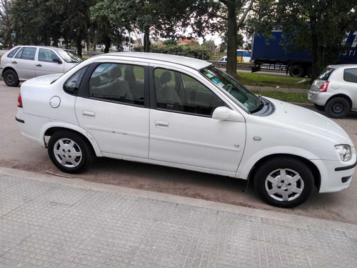 Chevrolet Classic 1.4 Ls Aa+da 2011