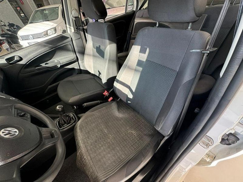 Volkswagen Voyage 1.6 2022