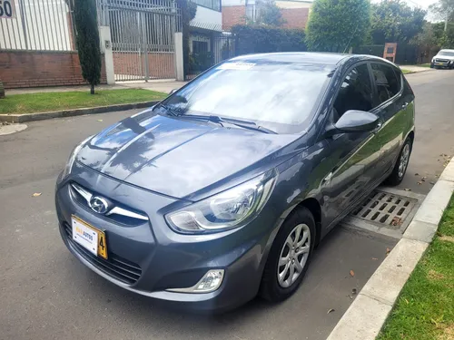 Hyundai Accent 1.6 Gl At 2012