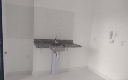 Apartamento Novo Com Quintal