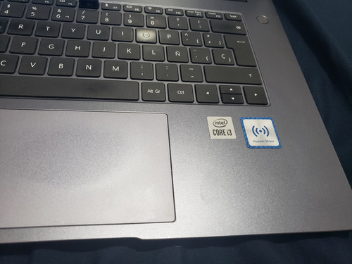 Laptop Huawei Matebook D15, Core I3 10th (Usado)