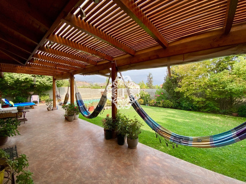 Remodelada, 6d/6b, Gran Jardín, Quincho.