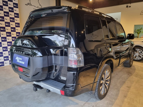 Mitsubishi Pajero Full 3.8 HPE 4X4 V6 24V