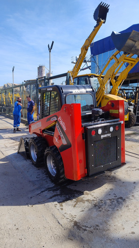 Minicarregadeira Manitou 1350r, 2024 Apenas 303 Horas Top